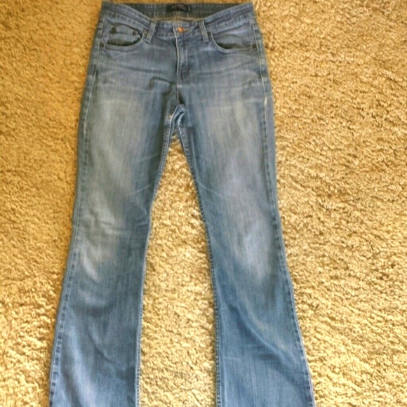 💕Levi's* Jeans - Picture 6 of 7